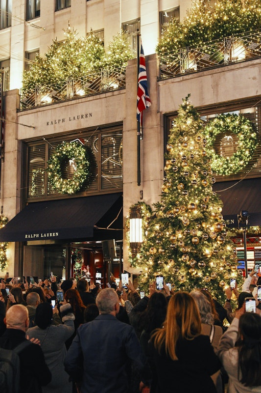 EH_RL-RM-Giving-Tree_219-min.jpg